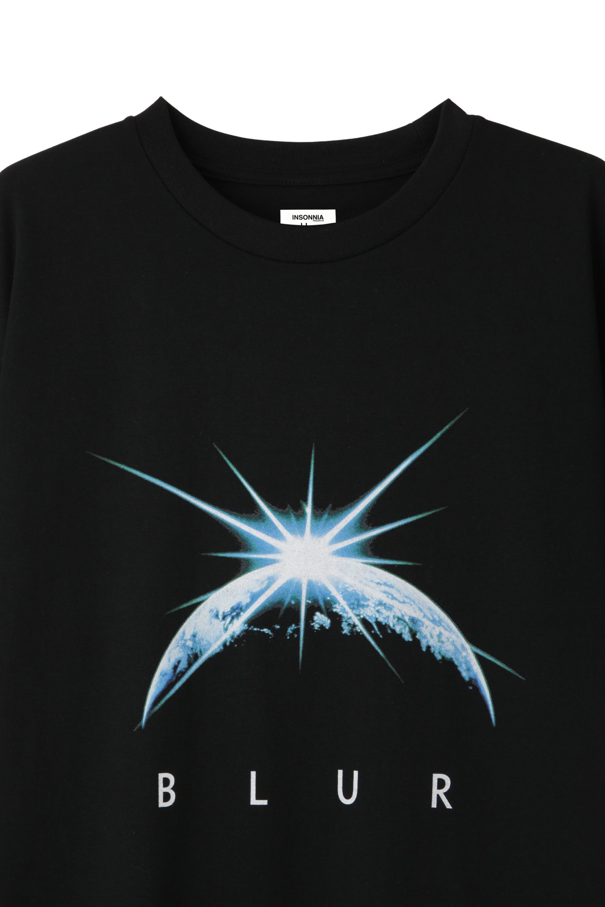 × Blur The universal TEE